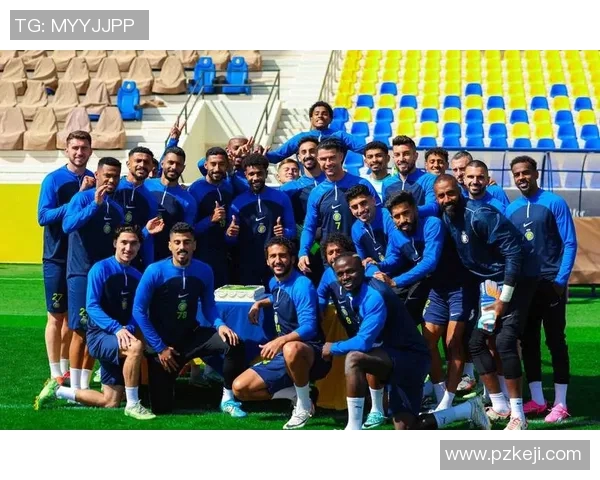 深圳飞盘队战术解析：聚焦团队配合与进攻策略的深度探讨